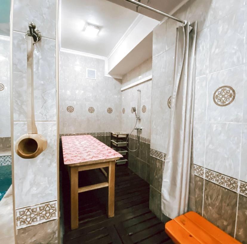 Galeon Hotel Бишкек Экстерьер фото